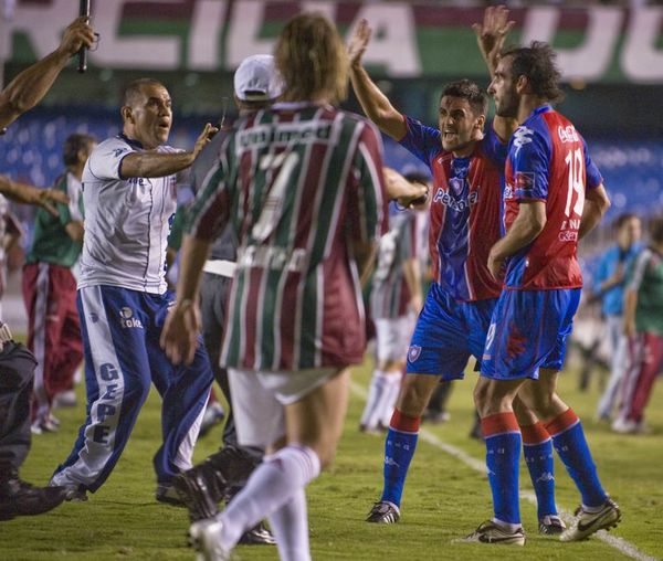 Los segundos fatales y una batalla campal: así fue el único Fluminense-Cerro Porteño en Río de Janeiro - Cerro Porteño - ABC Color