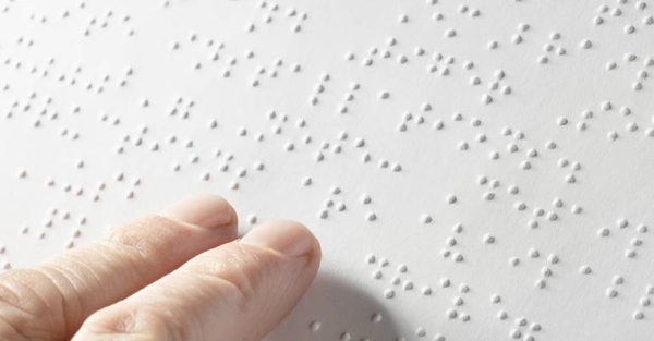 Diario HOY | Evalúan reconocer el Sistema Braille como instrumento de acceso a la información