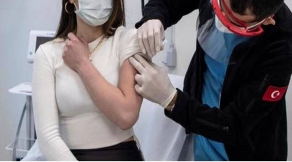 Diario HOY | ¿Vacuna hace crecer los pechos?: “Si Pfizer creó el Viagra por accidente..."
