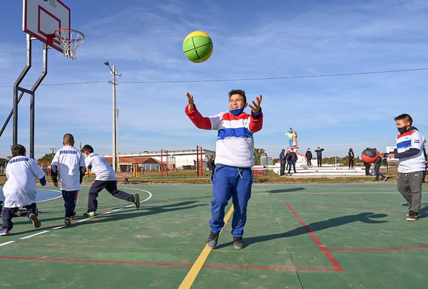 SND inaugura otra Plaza Deportiva en Pilar y amplía territorio saludable | .::Agencia IP::.