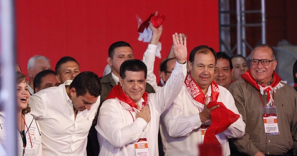 La Nación / Afirman que Afara no tiene chances de ganarle a Cartes