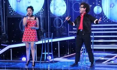 Miguel Narváez y su pareja volvieron a olvidar la letra | Telefuturo