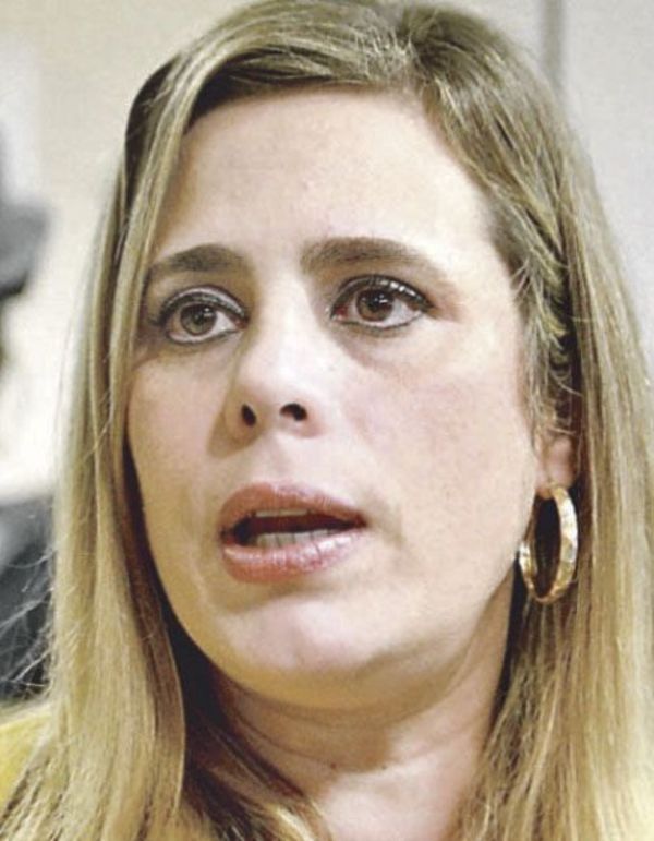 Cámara ratifica rechazo de querella contra la diputada Kattya González - Nacionales - ABC Color