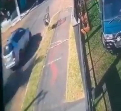 Crónica / [VIDEO] Imputan a médica por atropellar a una madre y a su hijo