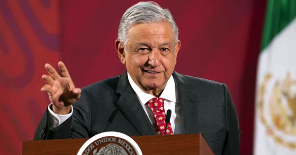 La Nación / Presidente de México no descarta juicios a exmandatarios tras apático referéndum
