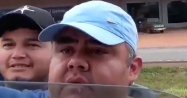 La Nación / “Piquetero” y concejal liberal amenazó a trabajadores en protesta de camioneros