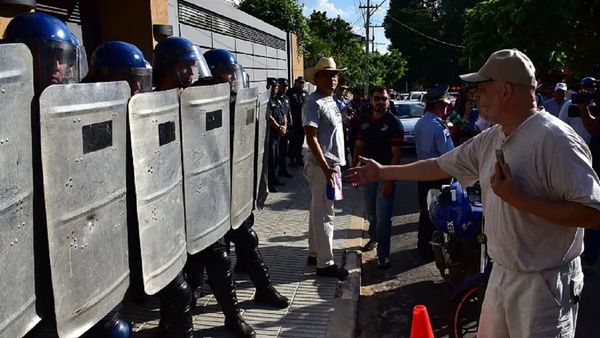 Anulan acusación contra Payo Cubas y otros por pintatas