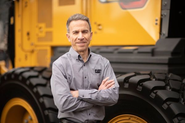 Caterpillar gana 2.943 millones de dólares hasta junio, un 90% más