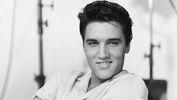 ¿No fue por las drogas? Aseguran que Elvis Presley murió por esta causa