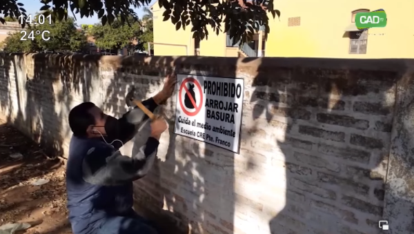 Arrojan hasta basuras patológicas en escuela de Concepción