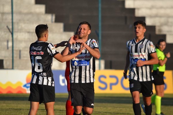 Deportivo Santaní y Tacuary avanzan en la Copa Paraguay