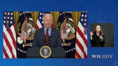 Biden celebra 110 millones de dosis donadas