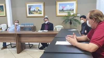 APOSTAR EN TECNOLOGÍA Y EN MÁS OBRAS ES LA PROPUESTA DEL GOBERNADOR VAESKEN