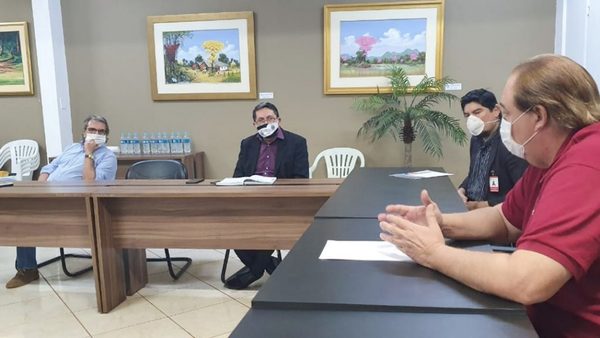 APOSTAR EN TECNOLOGÍA Y EN MÁS OBRAS ES LA PROPUESTA DEL GOBERNADOR VAESKEN