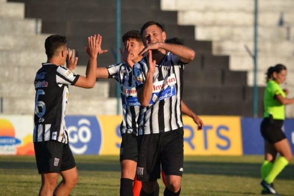 Deportivo Santaní avanza sin sobresaltos en la Copa Paraguay