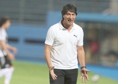 Crónica / Con la misión de romper racha vai