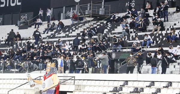 La Nación / Piden público para el clásico