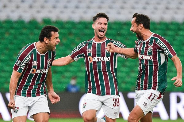 Crónica / ADIÓS A OTRA COPA