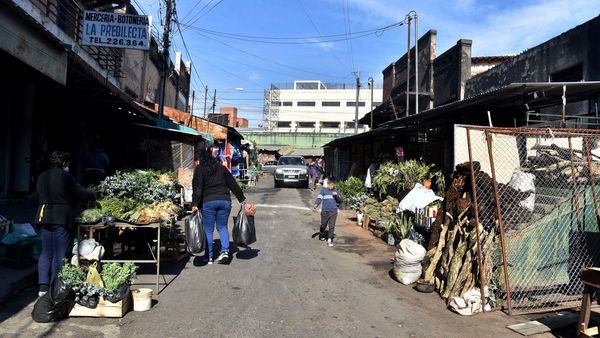 Mercado N° 4, una bomba de tiempo con obras paralizadas hace un año