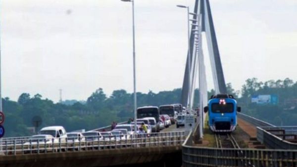 Preparativos por la posible apertura de la frontera Posadas-Encarnación
