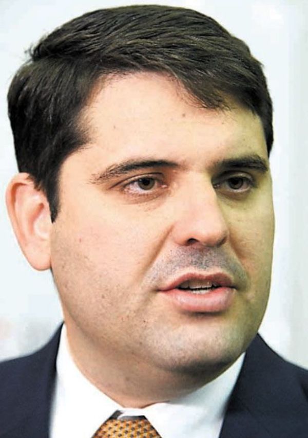 Titular de Senacsa dice que aún no se “colgará la jeringa” - ABC Rural - ABC Color
