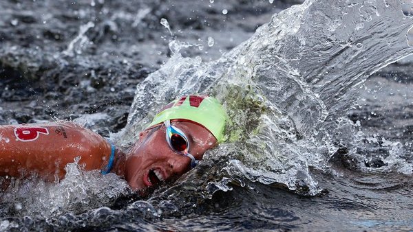 Dejó Venezuela por falta de piscinas, enfrentó a Maduro y pidió donaciones para llegar a Tokio