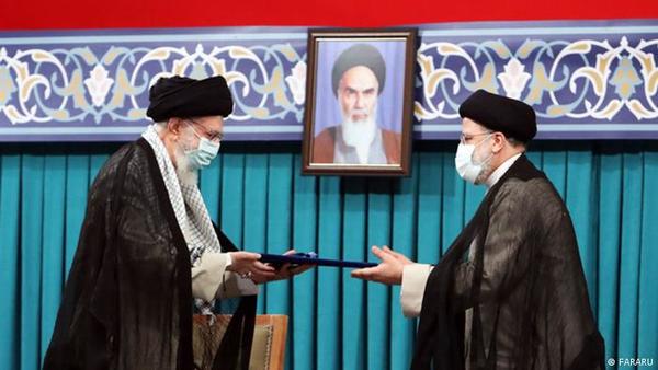 Irán: Raisi apuesta por mejorar la economía sin depender del exterior