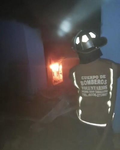 Hombre habría incendiado inquilinato de su ex pareja