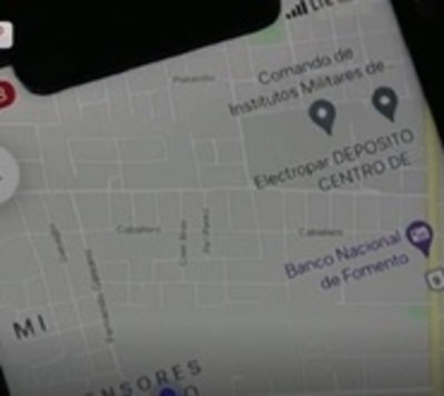 Asaltante se hace pasar por pasajero y roba el auto a joven conductora - Paraguay.com