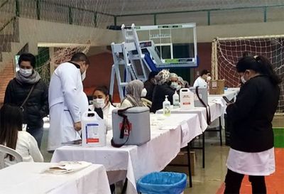 Contagios y camas de UTI pueden volver a alta ocupación si no se completan dosis de vacunas