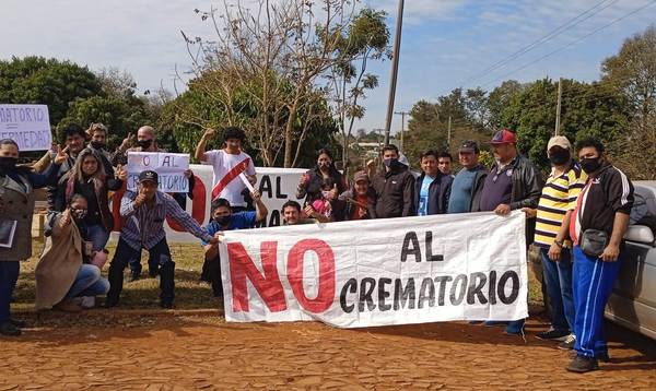 Pobladores piden a concejales que rechacen construcción de crematorio - La Clave