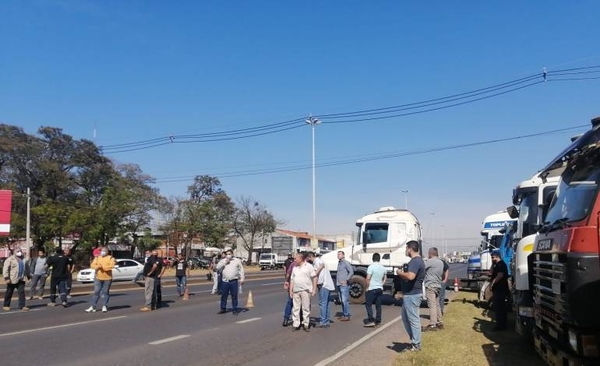 Diario HOY | Cierre intermitente en la ruta Transchaco: “Es para calentar el ambiente”