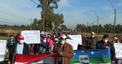 La Nación / Relocalizados de Carmen de Paraná reclaman asistencia y titulación al EBY