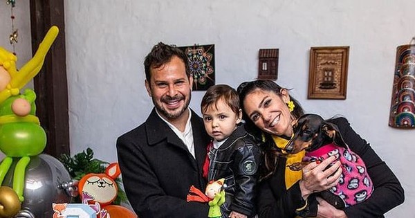 La Nación / Vestido como “El Principito”, el hijo de Lucía Sapena celebró su primer añito de vida