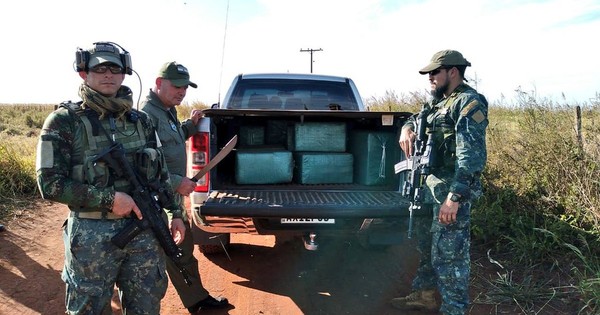 La Nación / Incautan importante cargamento de cocaína y detienen a dos personas en Capitán Bado