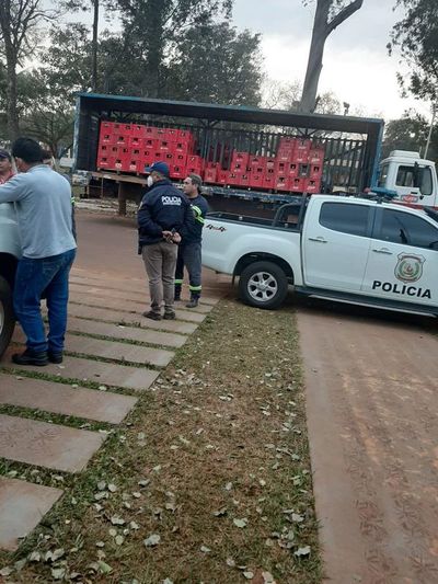 Atracan camión repartidor en Guairá - Nacionales - ABC Color