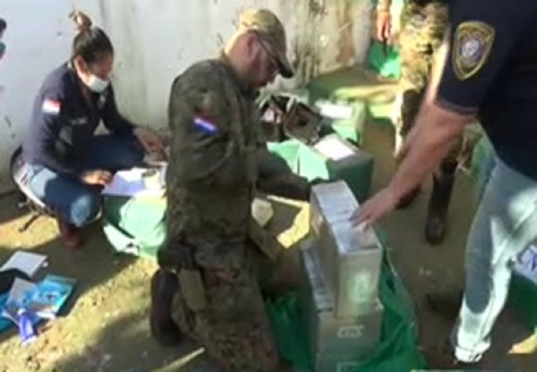 Incautan narcoavioneta: Dos bolivianos detenidos - SNT
