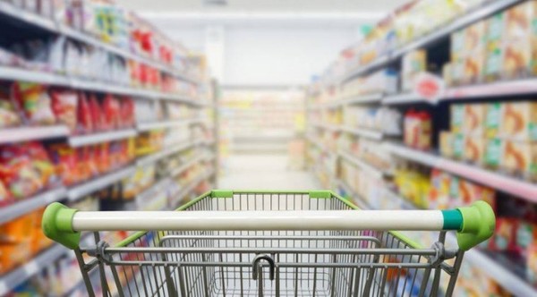Defensa del Consumidor verifica precios de canasta básica familiar