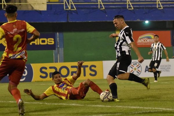 Goleada del campeón - Libertad - ABC Color