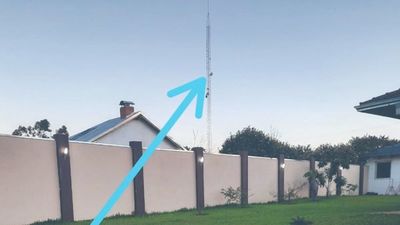 Alemana dijo que su paisano espía su casa con cámara