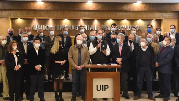 Gremios rechazan fijar precios por ley y advierten daños económicos