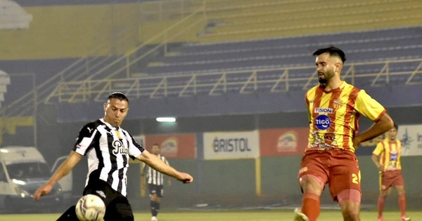 La Nación / El campeón golea de entrada