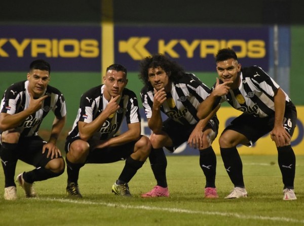 Los favoritos avanzan en la Copa Paraguay | .::Agencia IP::.