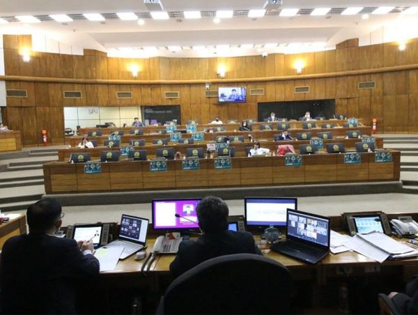 Evitan que tabacaleras y clubes sean controlados para evitar lavado de dinero · Radio Monumental 1080 AM