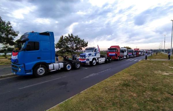 “Sin ley no vamos a irnos de acá”, aseguran camioneros