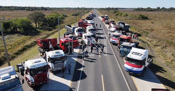 La Nación / Pequeños productores, preocupados por paro de camioneros