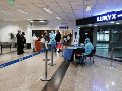Más de 100 viajeros pagarán altas multas por incumplir protocolo sanitario