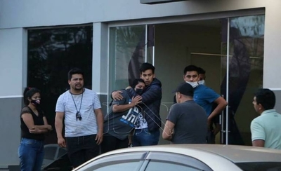 Diario HOY | Negligente actuación policial: joven padre esperaba en taller cuando recibió impacto de bala