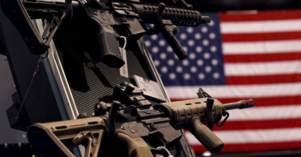 México demanda a empresas de armas de EE.UU. por facilitar el tráfico de estas entre los dos países