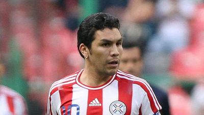 Cabañas recuerda su mejor gol en el día de su cumpleaños 41